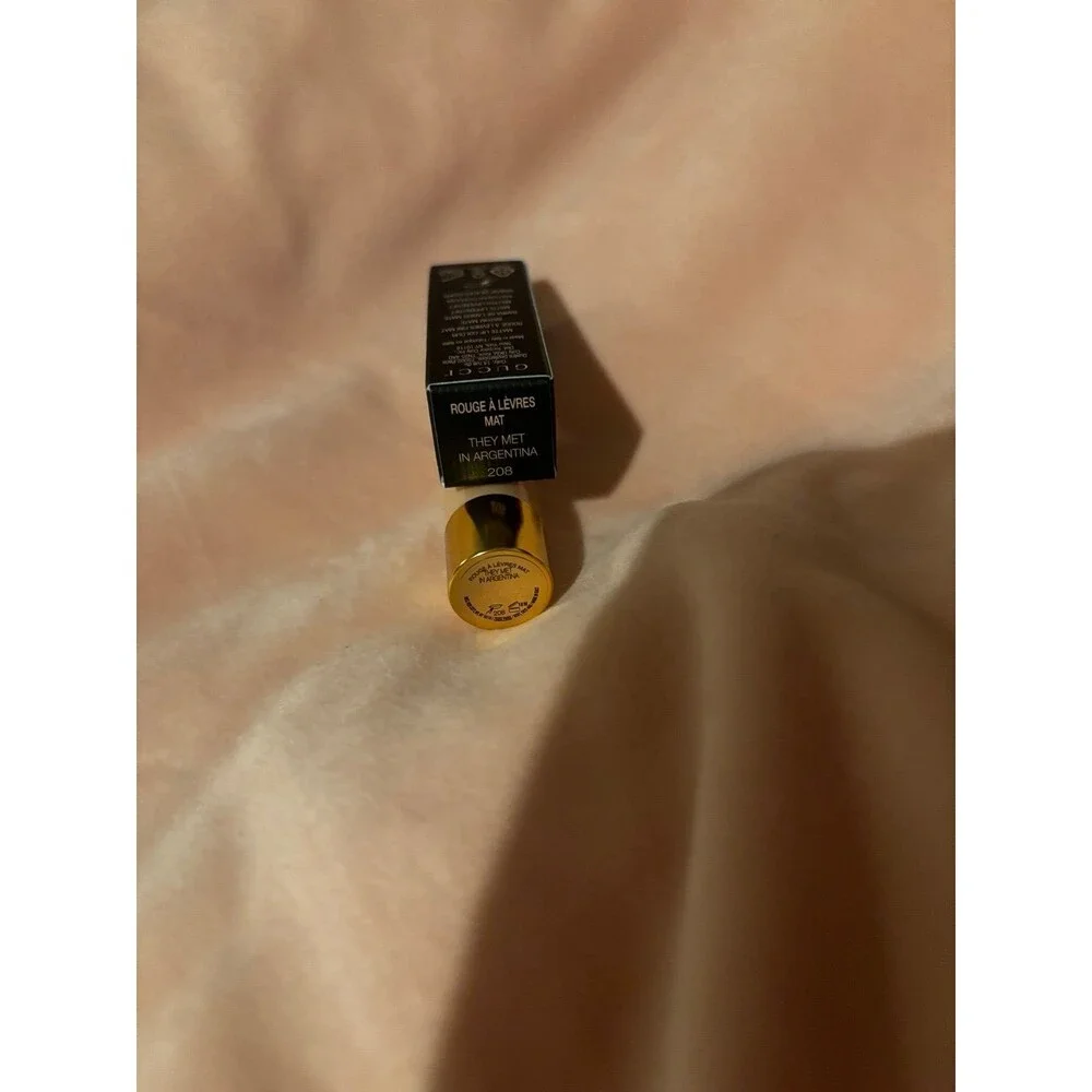 Gucci lipstick shade 208 1g - Picture 2 of 4